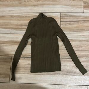 NWT Vero Moda Willow Highneck Sweater in Dark Olive